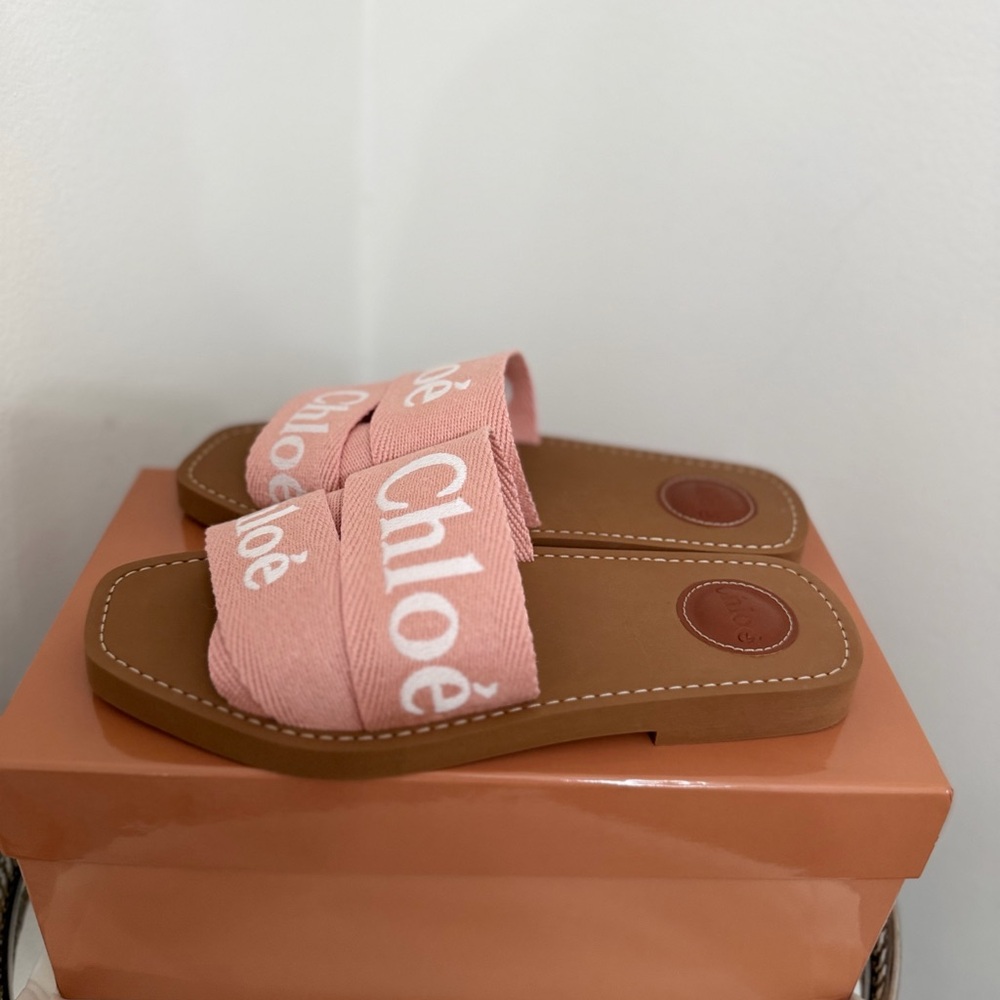 CHLOE LOGO STRAP SLIDE - Picture 3 of 6